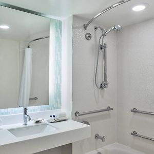 Habitación con Cama King